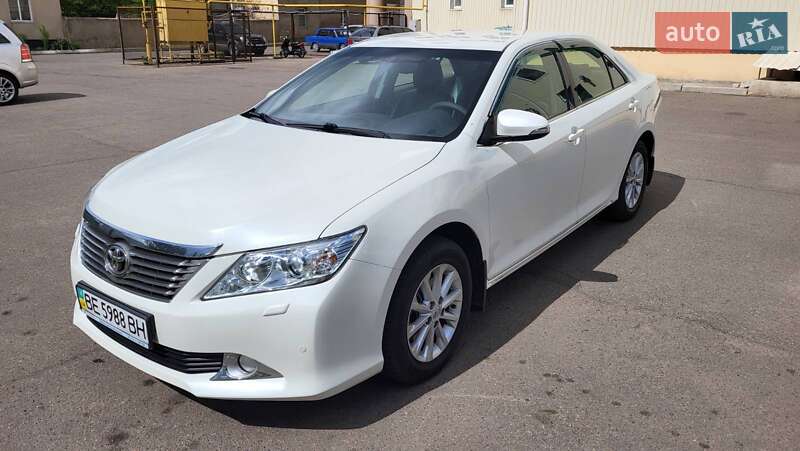Toyota Camry 2011