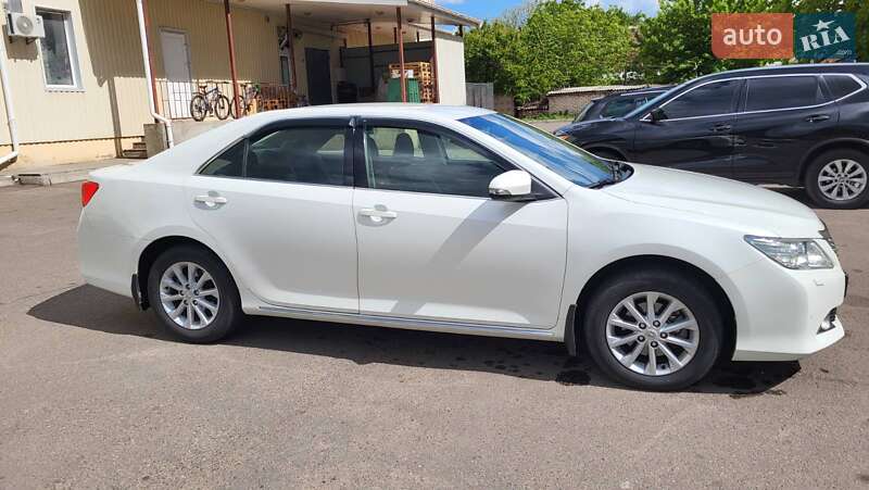 Toyota Camry 2011