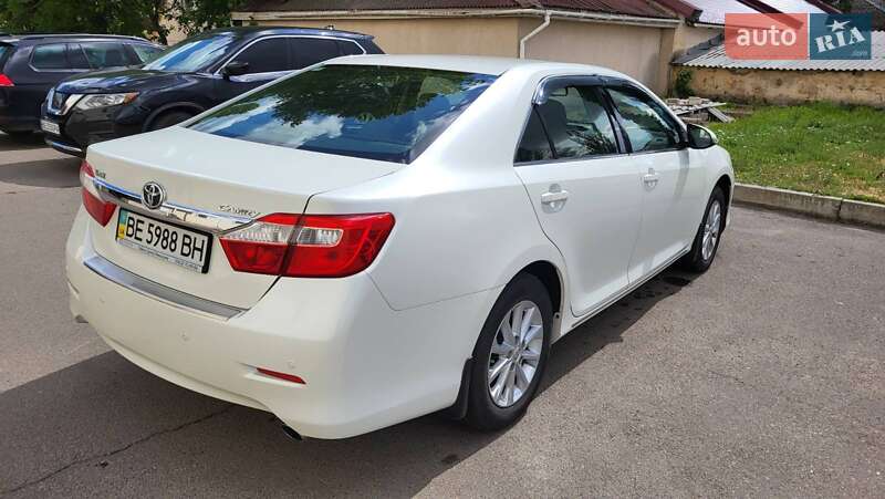 Toyota Camry 2011