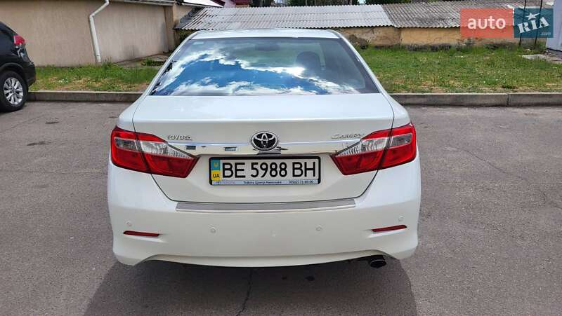 Toyota Camry 2011