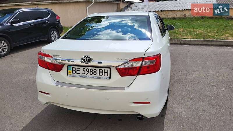 Toyota Camry 2011