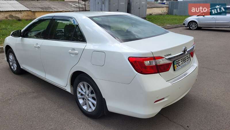 Toyota Camry 2011