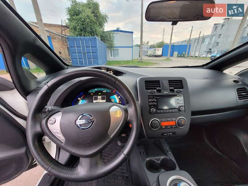 Nissan-15