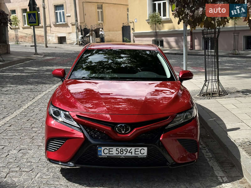 Toyota Camry 2018
