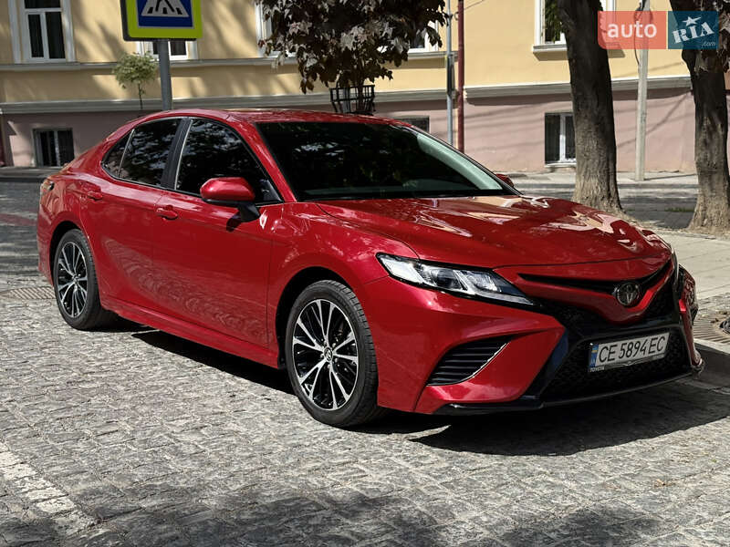 Toyota Camry 2018