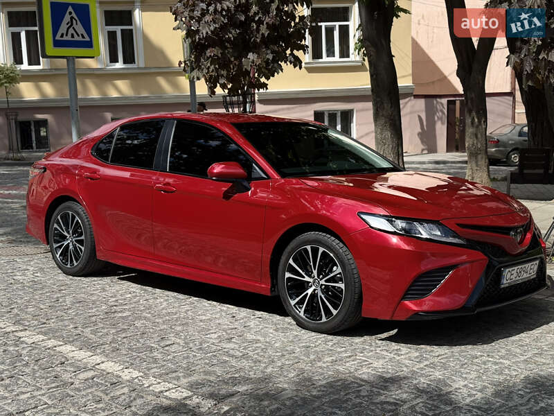 Toyota Camry 2018