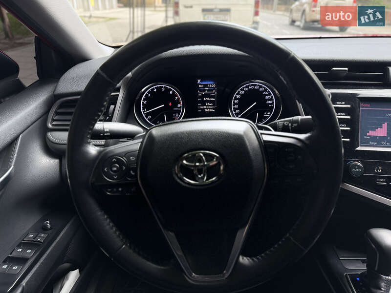 Toyota Camry 2018