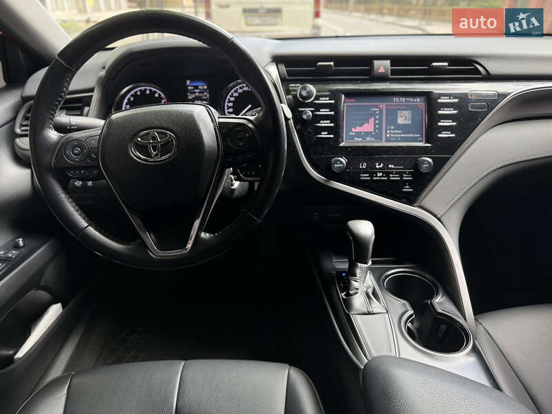 Toyota Camry 2018