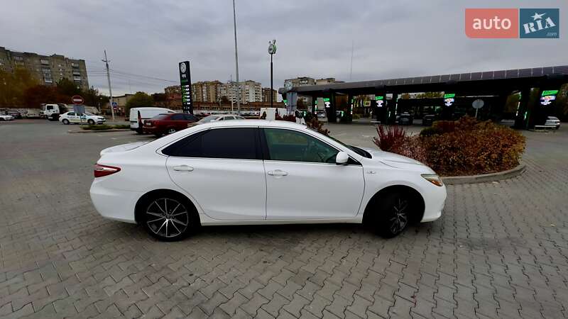 Toyota Camry 2015