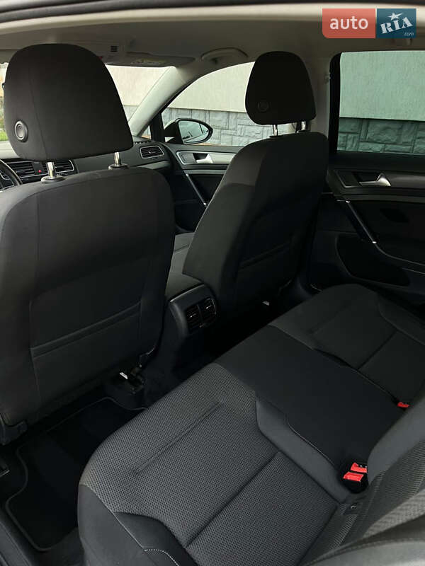 Volkswagen e-Golf 2020