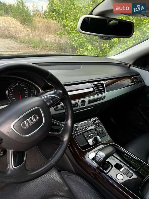 Audi A8 2014