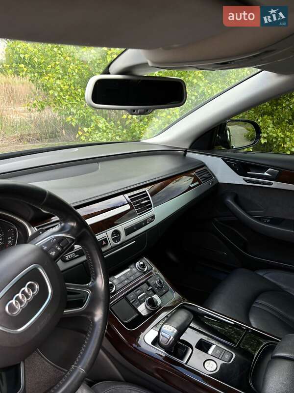Audi A8 2014