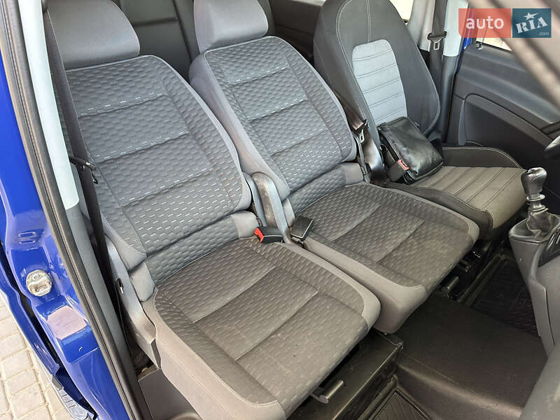 Mercedes-Benz Vito 2011