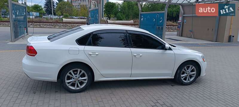 Volkswagen Passat 2013