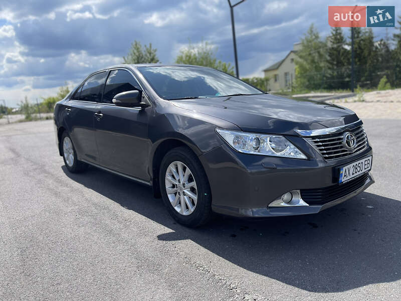 Toyota Camry 2013