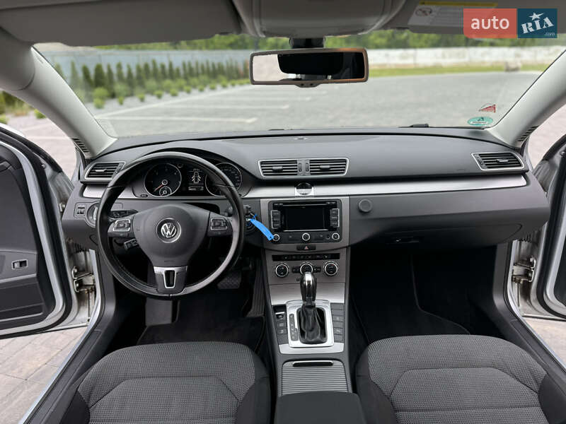 Volkswagen Passat 2012