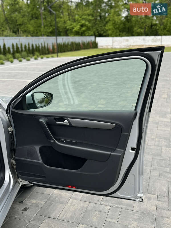 Volkswagen Passat 2012