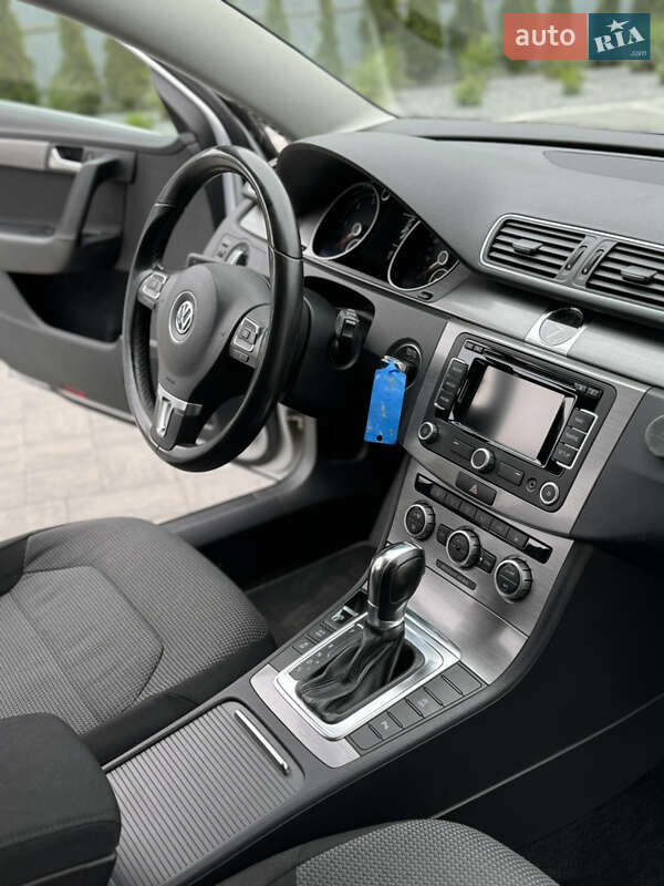 Volkswagen Passat 2012