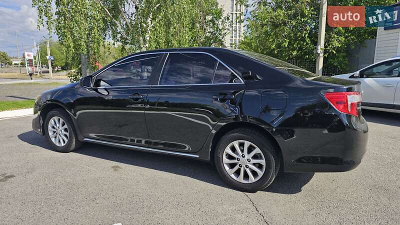 Toyota Camry 2012
