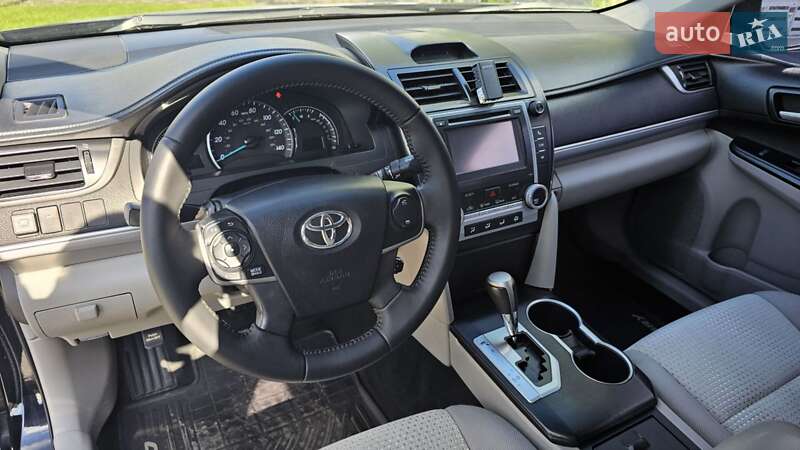 Toyota Camry 2012