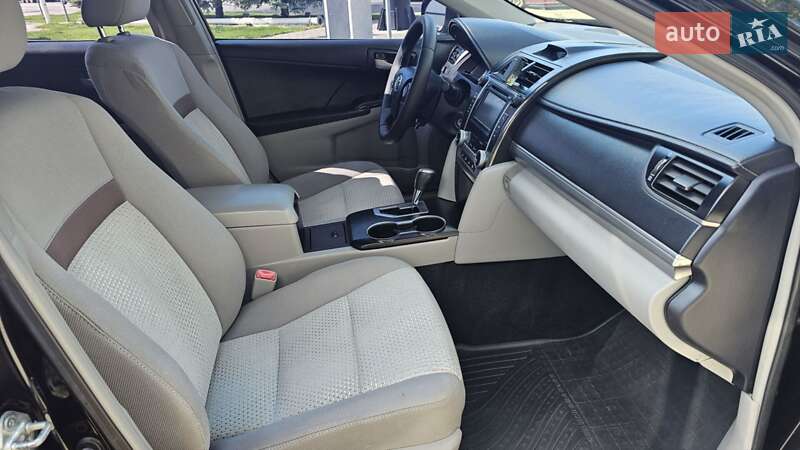 Toyota Camry 2012