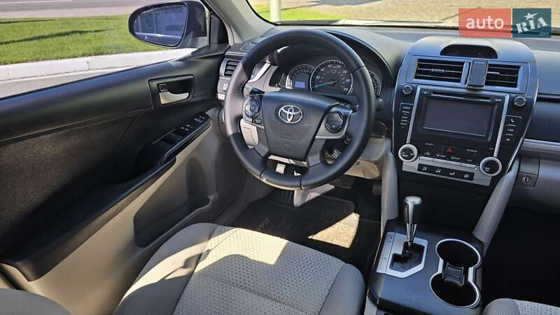 Toyota Camry 2012