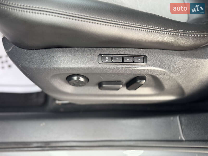 Volkswagen Sharan 2012