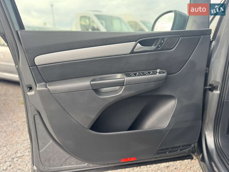 Volkswagen Sharan 2012