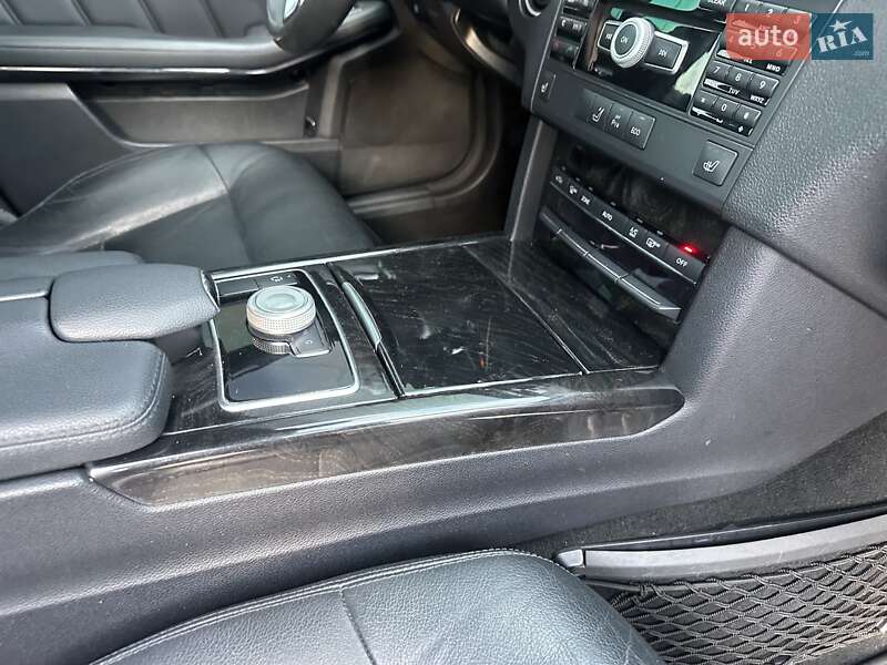 Mercedes-Benz-67