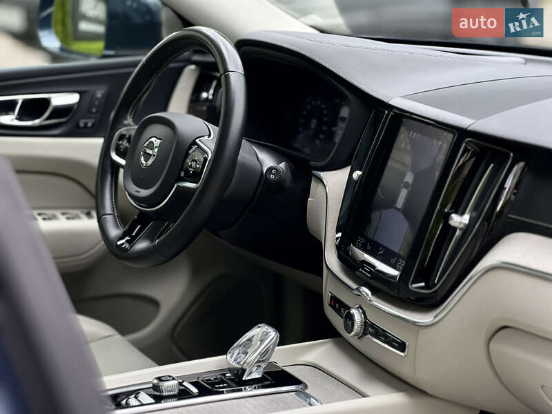 Volvo XC60 2020