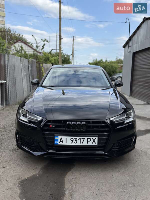 Audi A4 2019