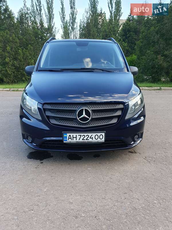 Mercedes-Benz Metris 2015