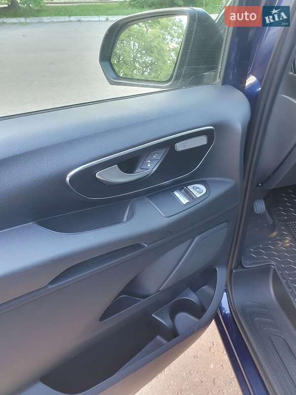 Mercedes-Benz Metris 2015