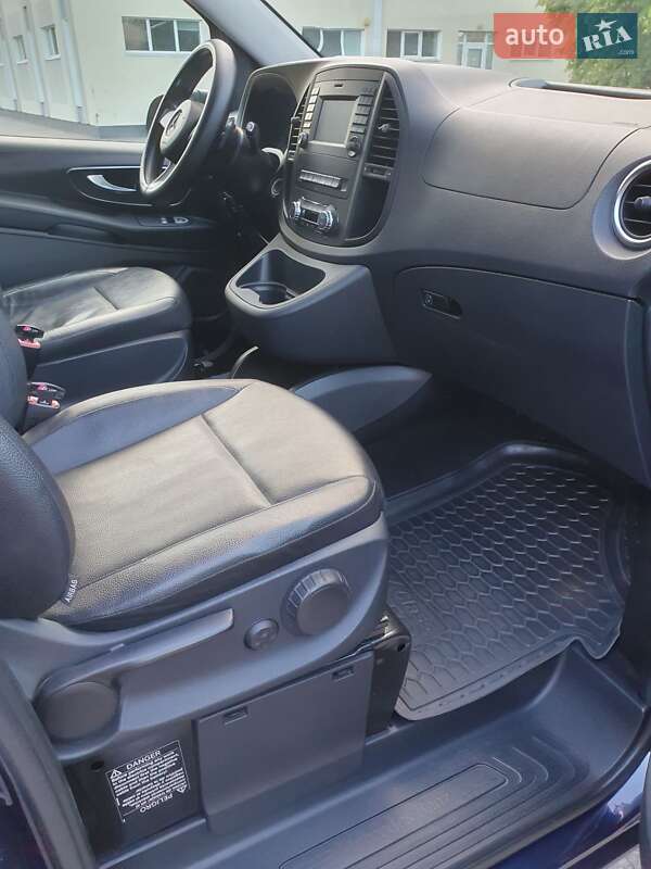 Mercedes-Benz Metris 2015