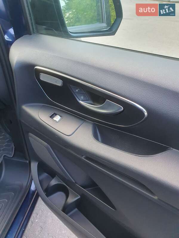 Mercedes-Benz Metris 2015