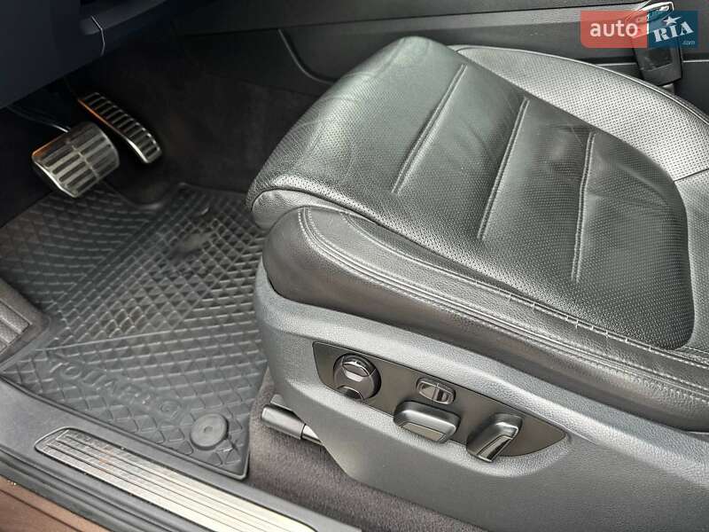 Volkswagen Touareg 2012