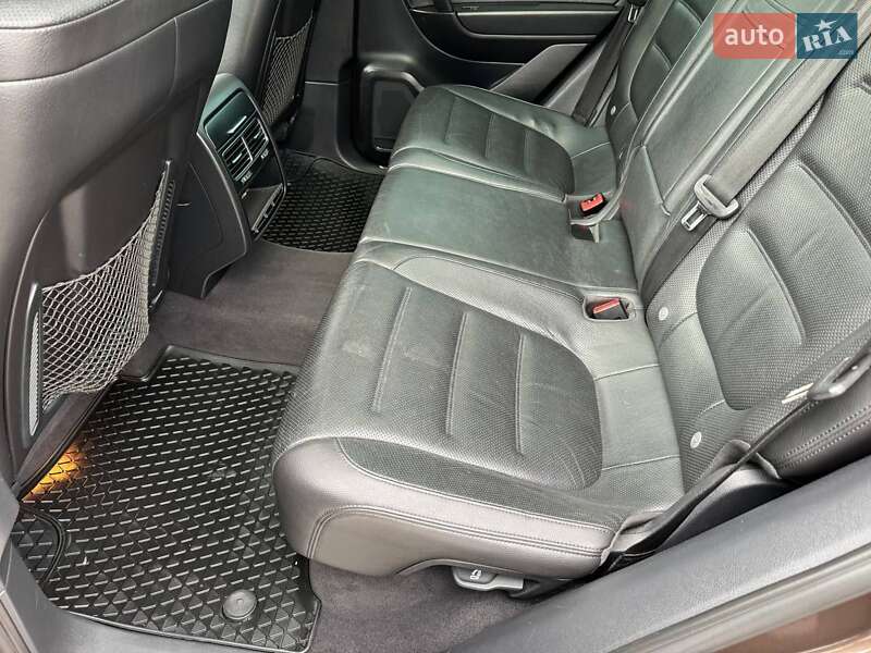 Volkswagen Touareg 2012