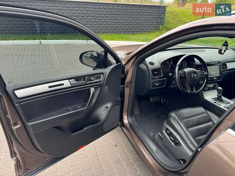 Volkswagen Touareg 2012