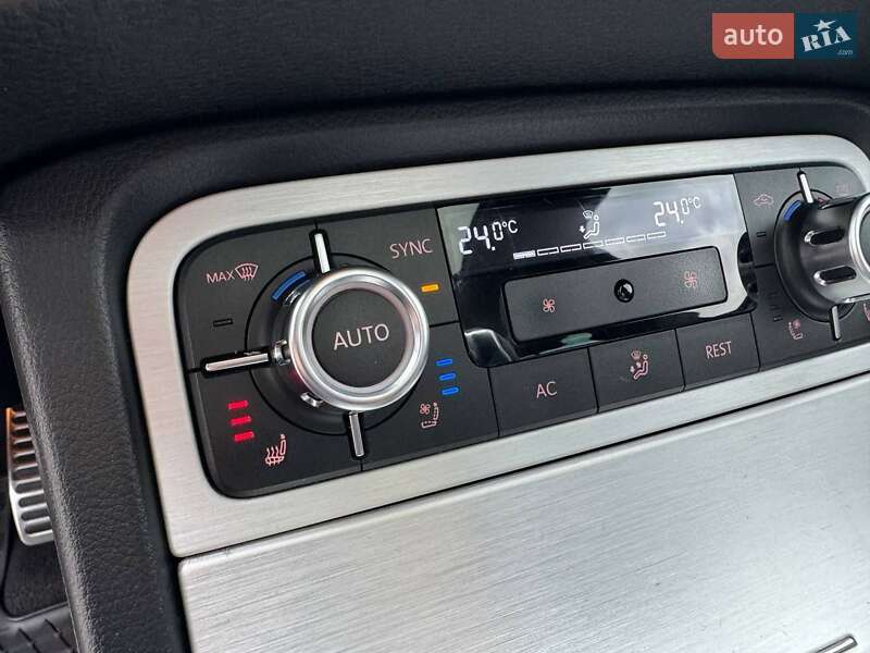 Volkswagen Touareg 2012