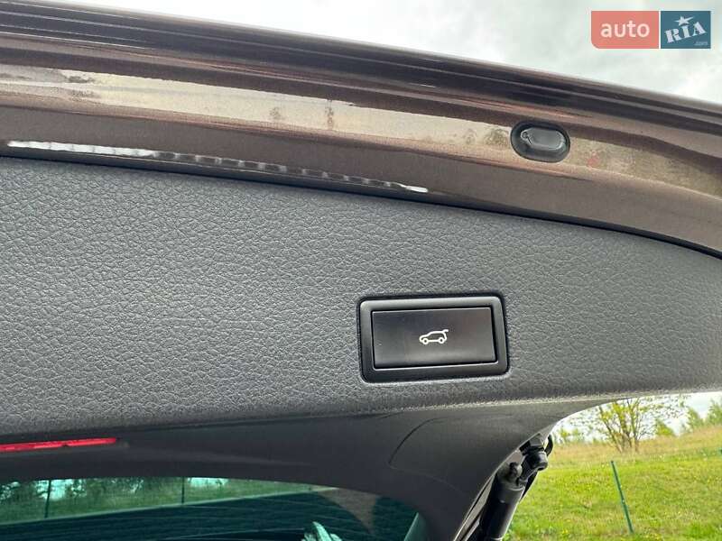 Volkswagen Touareg 2012