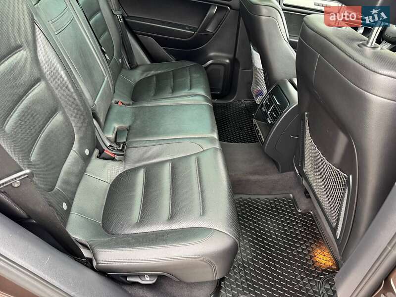 Volkswagen Touareg 2012