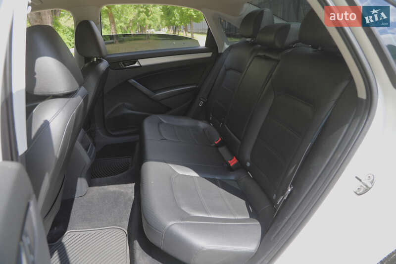 Volkswagen Passat 2012