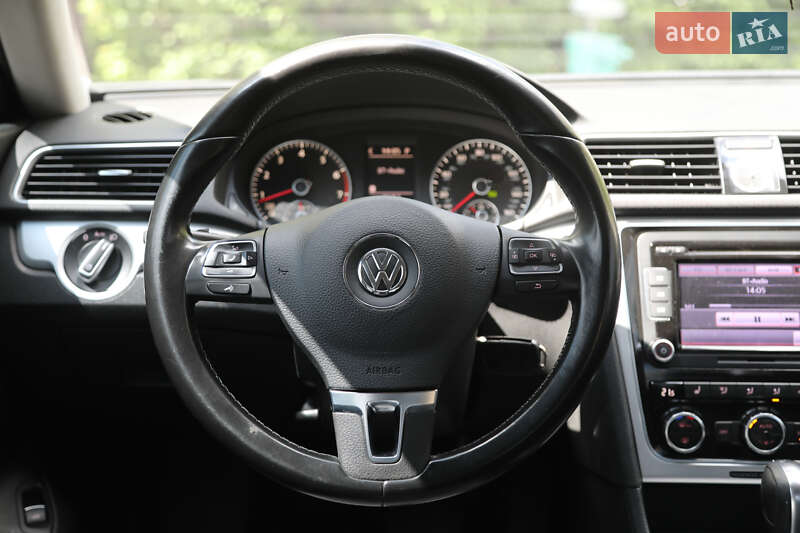 Volkswagen Passat 2012
