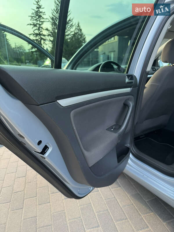 Volkswagen Golf 2008