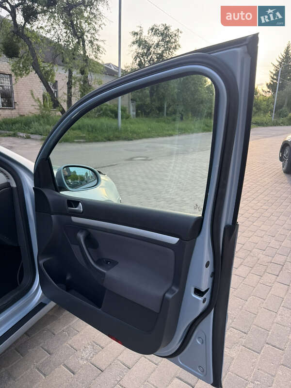 Volkswagen Golf 2008