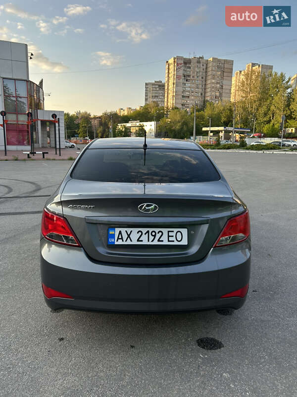 Hyundai Accent 2016