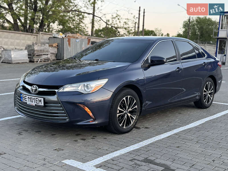 Toyota Camry 2016