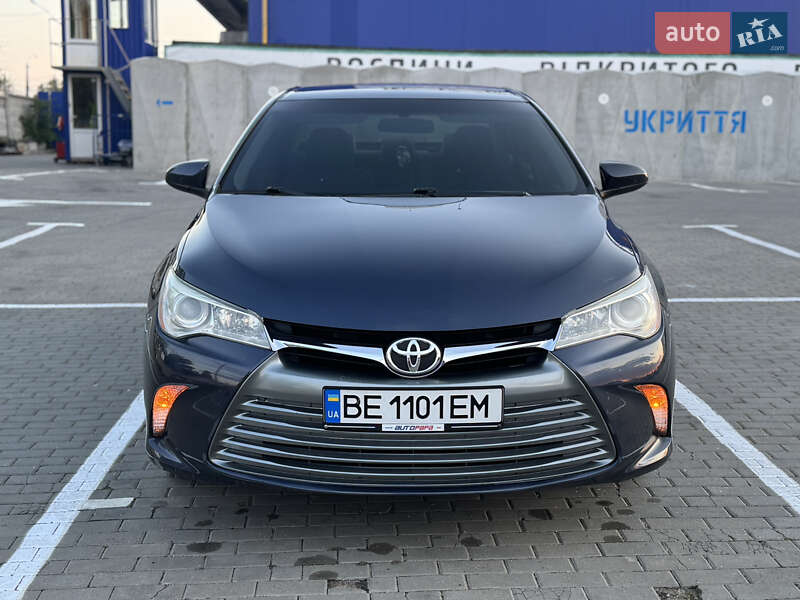 Toyota Camry 2016