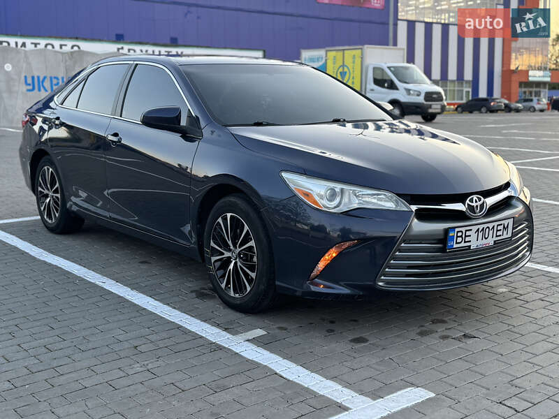 Toyota Camry 2016