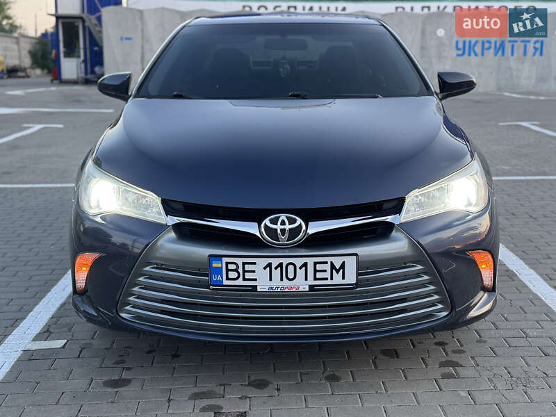 Toyota Camry 2016